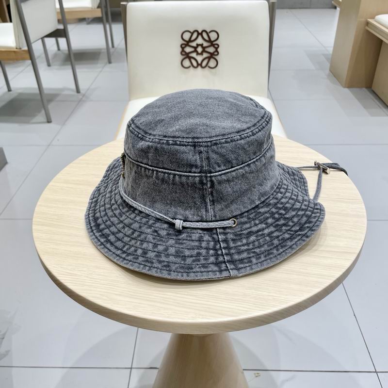 LV hat (322)
