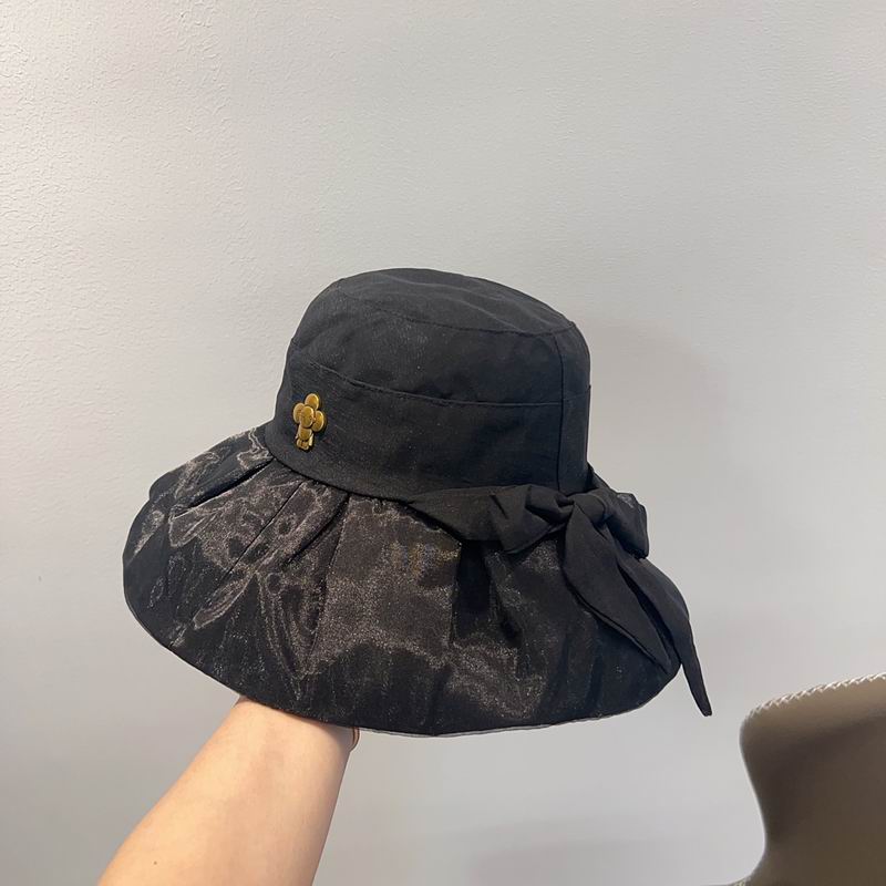 LV hat (329)