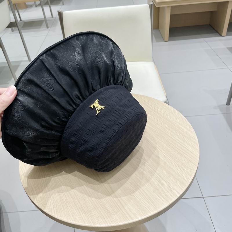 LV hat (412)
