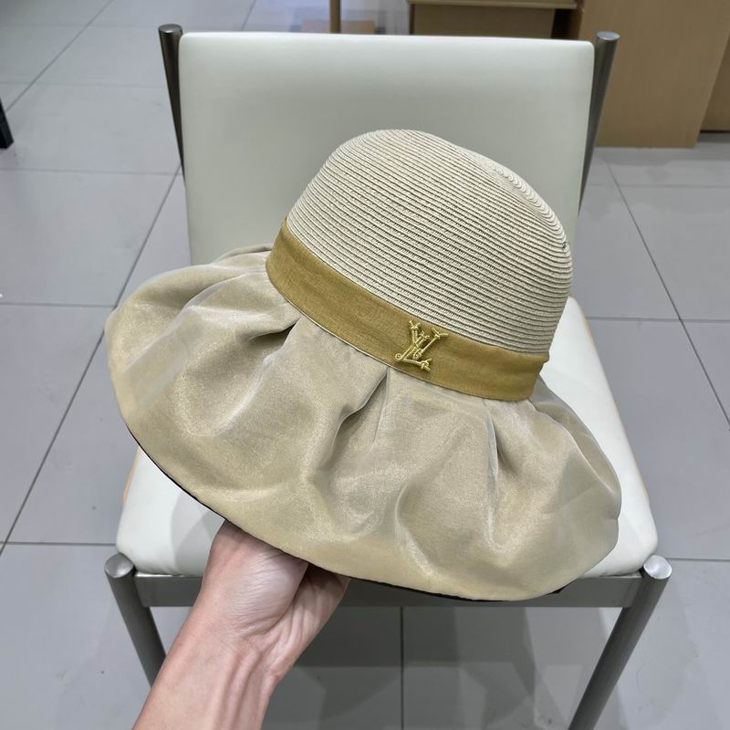 LV hat (425)