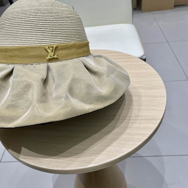 LV hat (429)