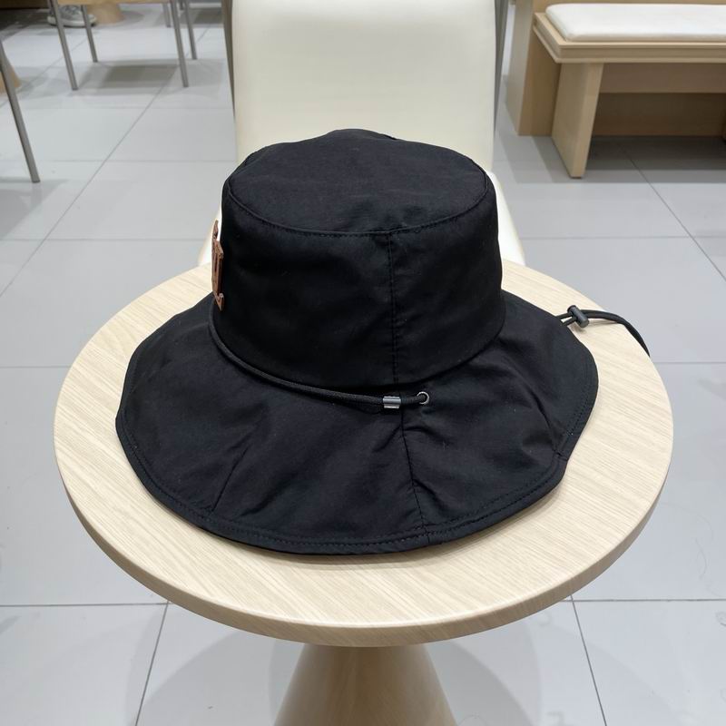 LV hat (431)