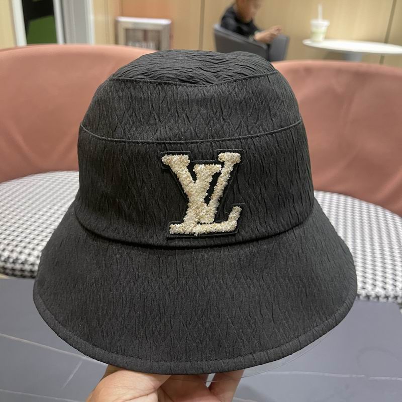 LV hat (468)