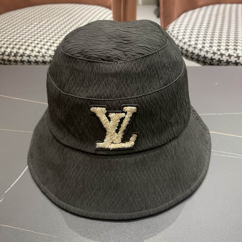 LV hat (473)