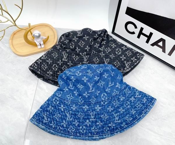 LV hat dx (35)