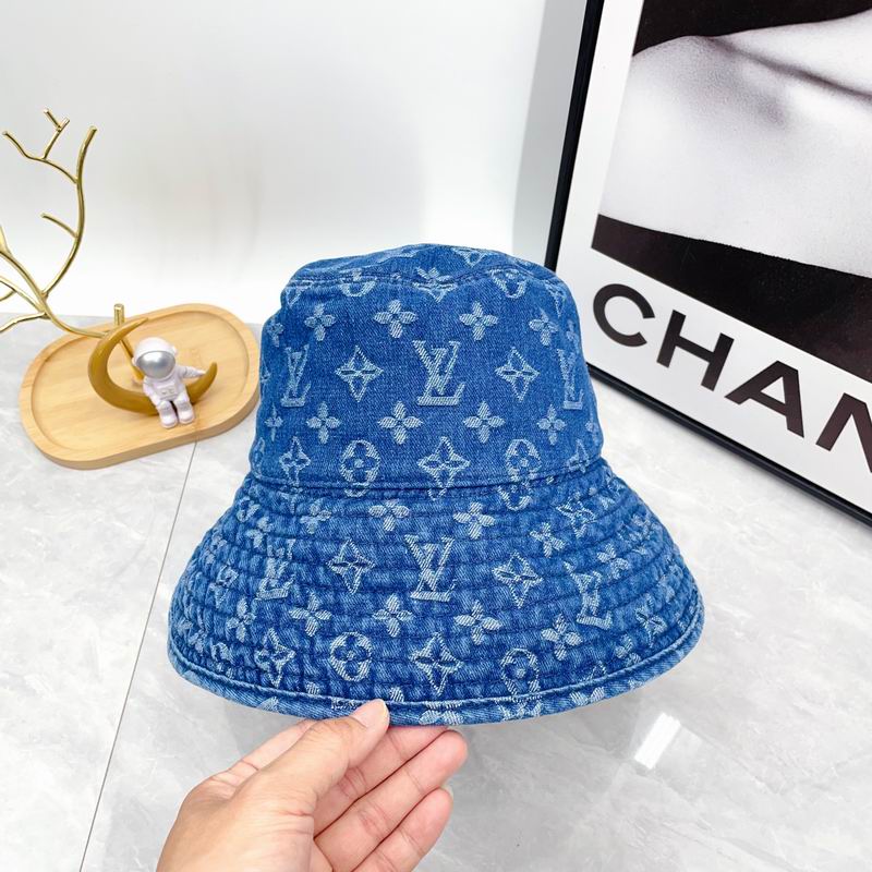 LV hat dx (39)
