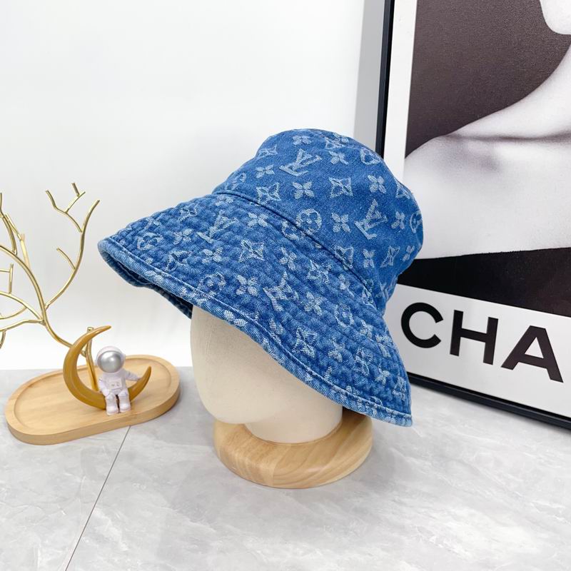 LV hat dx (42)