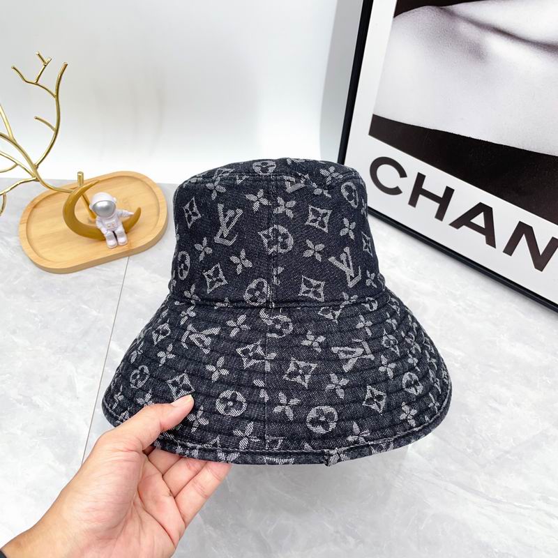 LV hat dx (47)