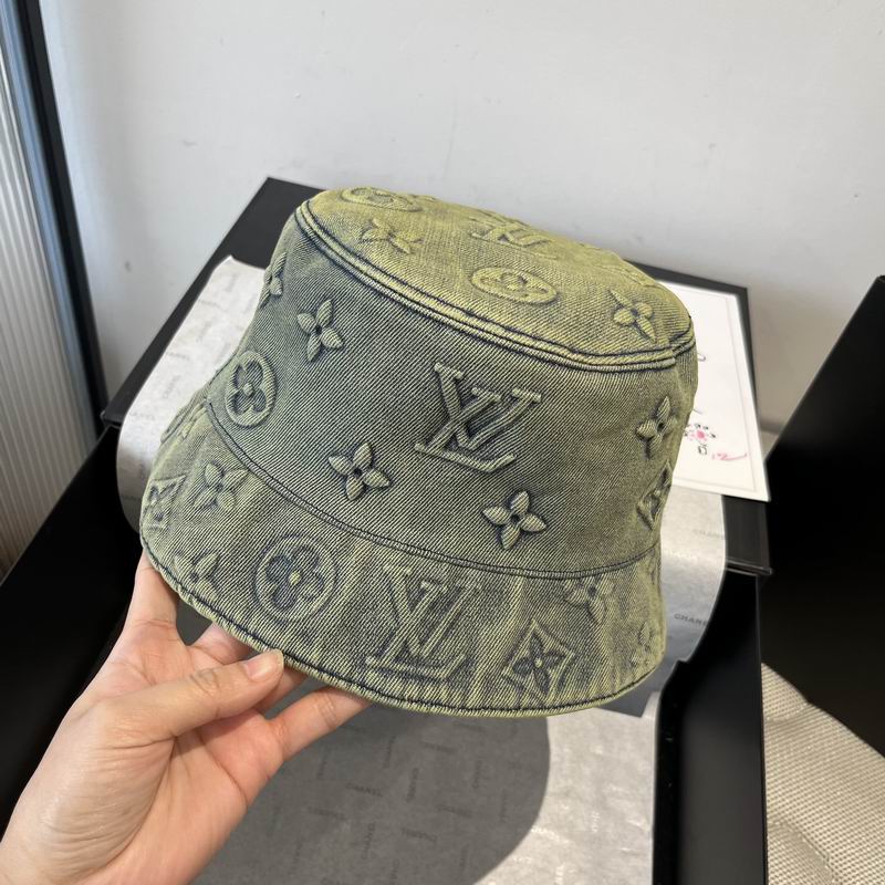 LV hat dx (60)
