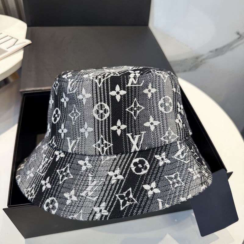 LV hat dx (76)