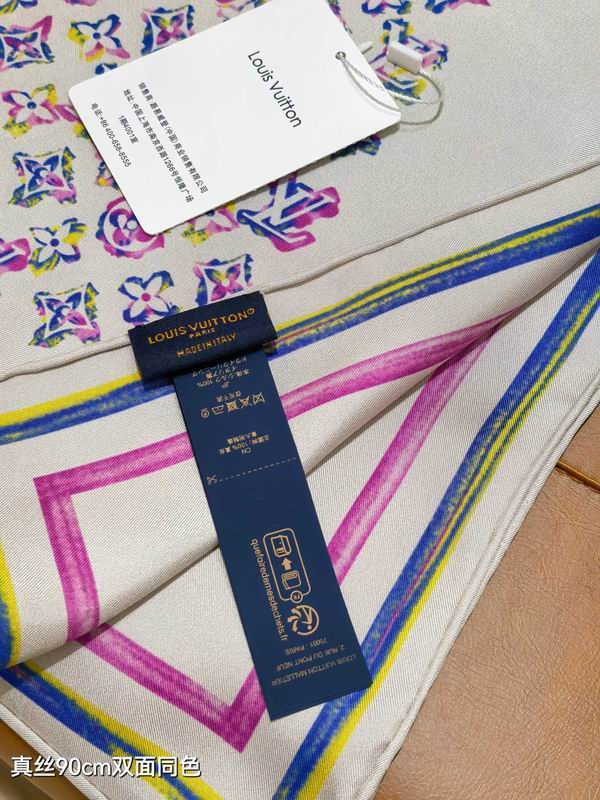 LV silk Scarf 90X90cm E05 (5)