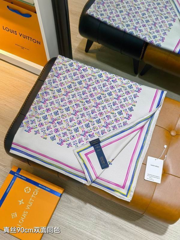LV silk Scarf 90X90cm E05 (7)