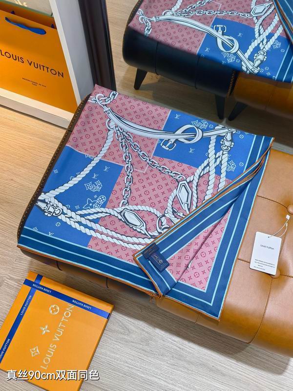LV silk Scarf 90X90cm E10 (8)