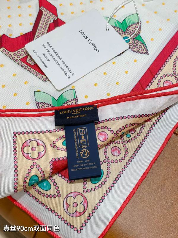LV silk Scarf 90X90cm E163 (4)