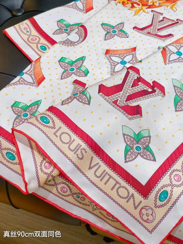 LV silk Scarf 90X90cm E163 (5)