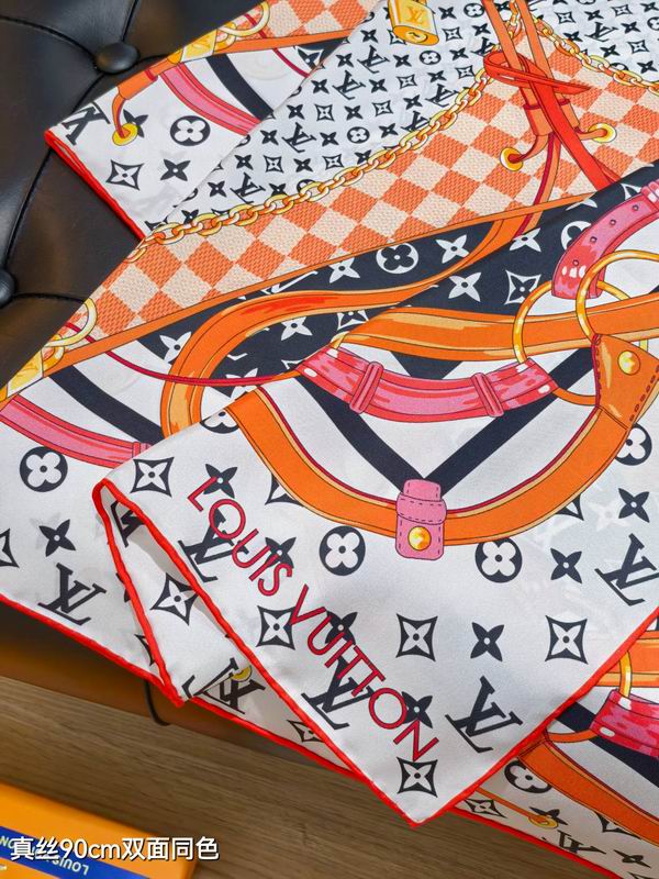 LV silk Scarf 90X90cm E194 (13)