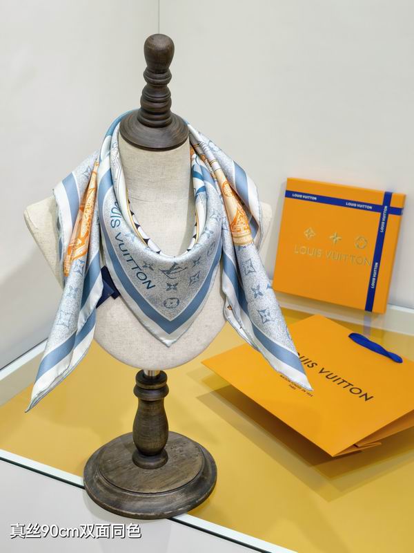 LV silk Scarf 90X90cm E195 (2)