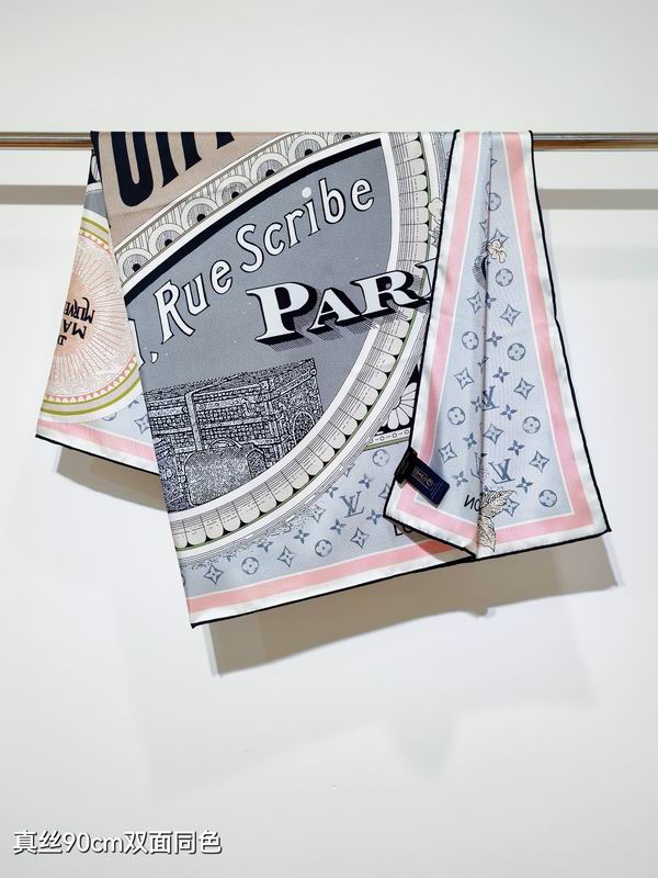 LV silk Scarf 90X90cm E195 (44)