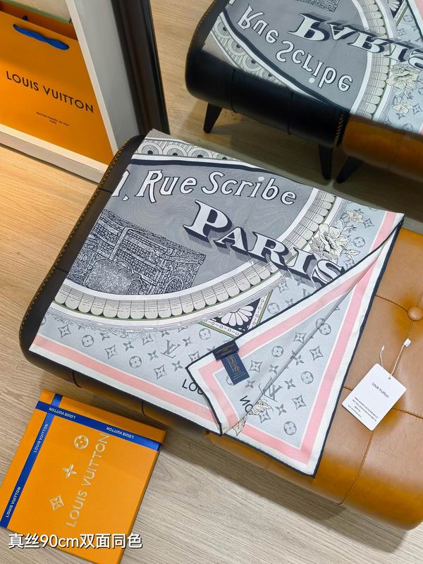 LV silk Scarf 90X90cm E195 (48)