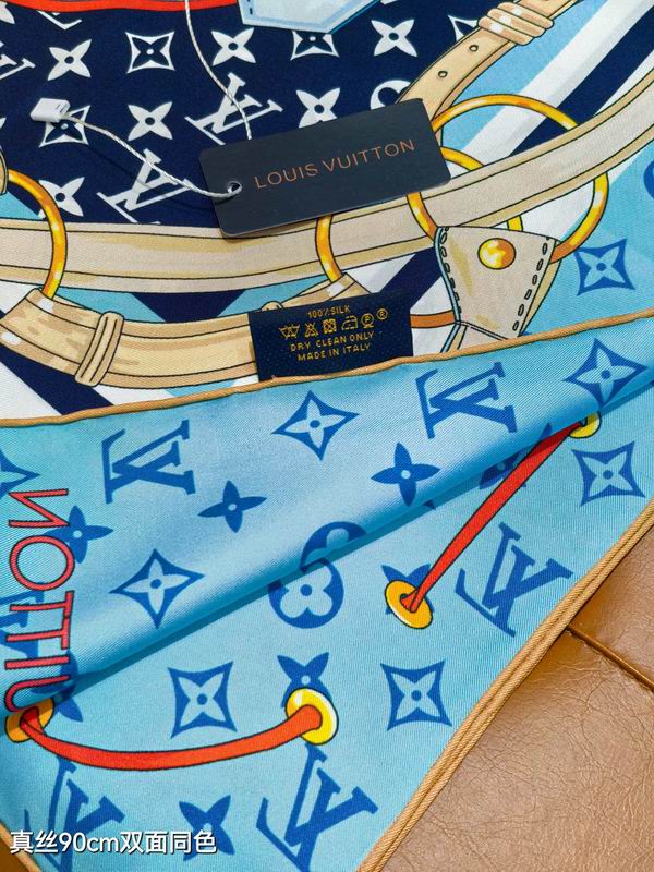 LV silk Scarf 90X90cm E195 (55)