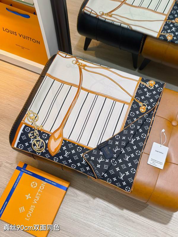 LV silk Scarf 90X90cm E199 (7)