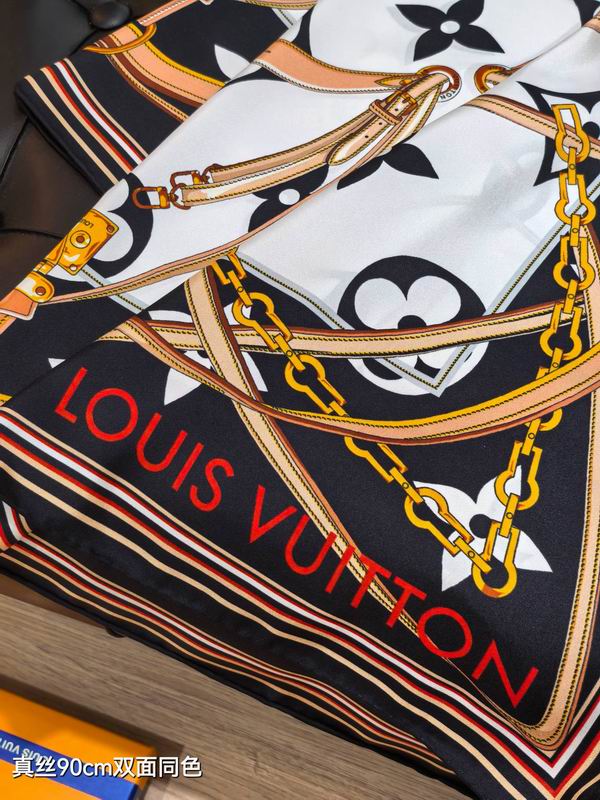 LV silk scarf 90X90cm E45 (17)