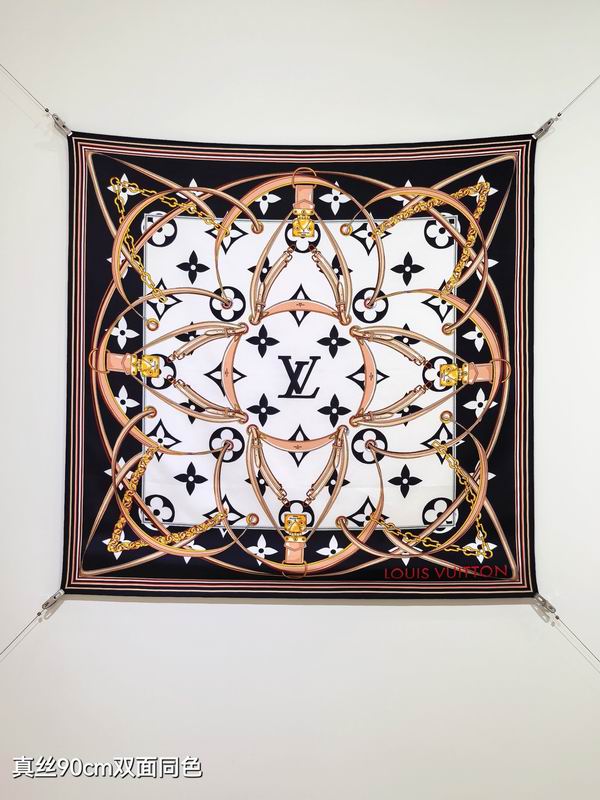 LV silk scarf 90X90cm E45 (20)