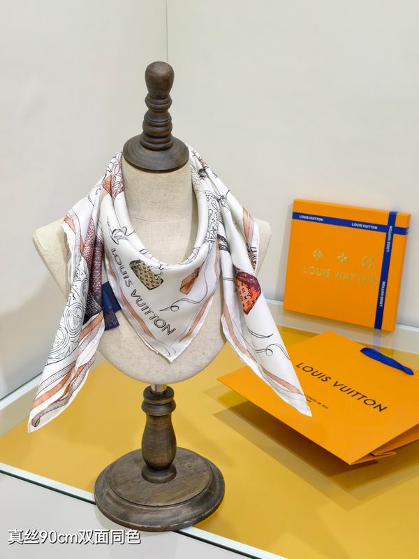LV silk scarf 90X90cm E46 (14)