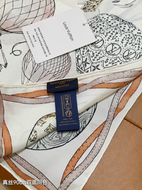 LV silk scarf 90X90cm E46 (16)