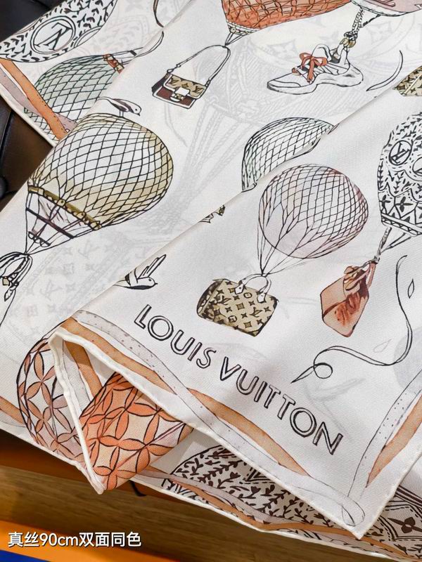 LV silk scarf 90X90cm E46 (17)