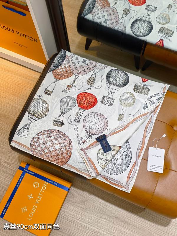 LV silk scarf 90X90cm E46 (19)