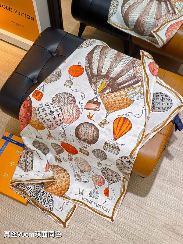 LV silk scarf 90X90cm E46 (29)
