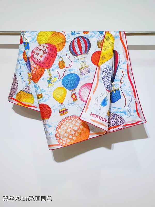 LV silk scarf 90X90cm E46 (36)