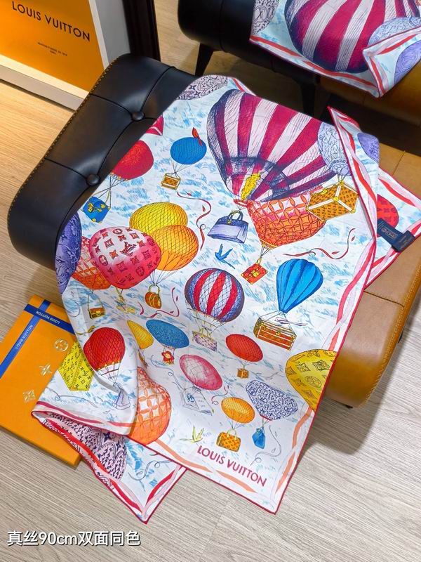 LV silk scarf 90X90cm E46 (39)