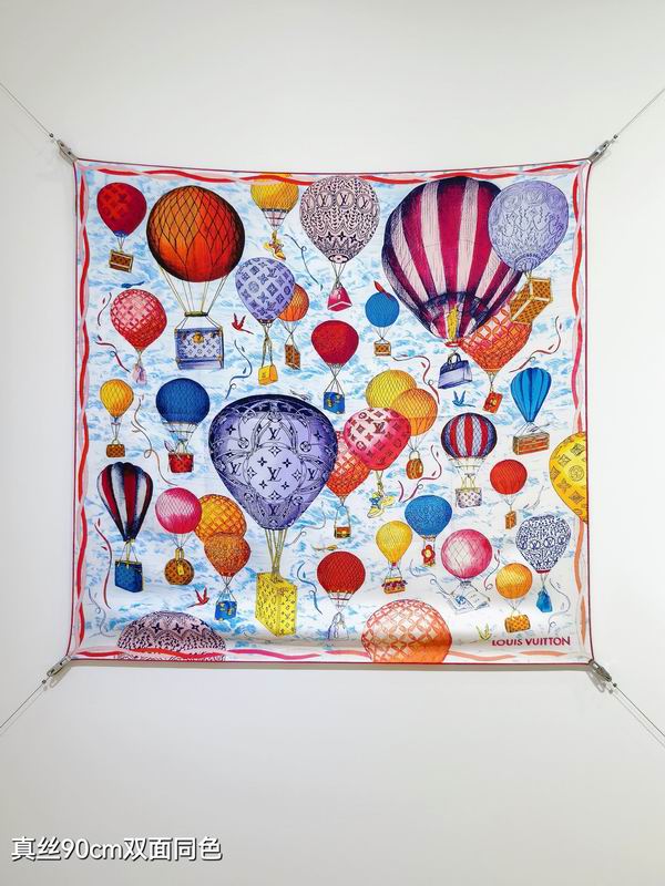LV silk scarf 90X90cm E46 (41)