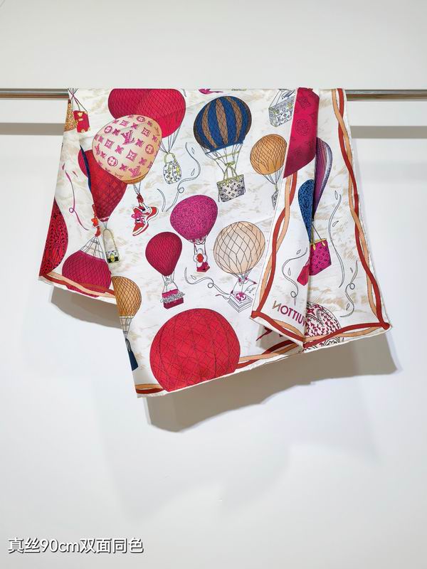 LV silk scarf 90X90cm E46 (46)