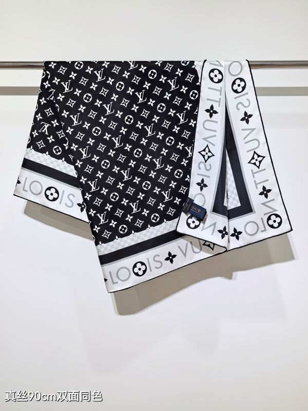 LV silk scarf 90X90cm E47 (4)