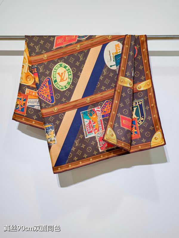 LV silk scarf 90X90cm E70 (14)