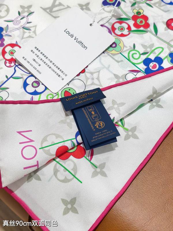LV silk scarf 90X90cm E75 (4)