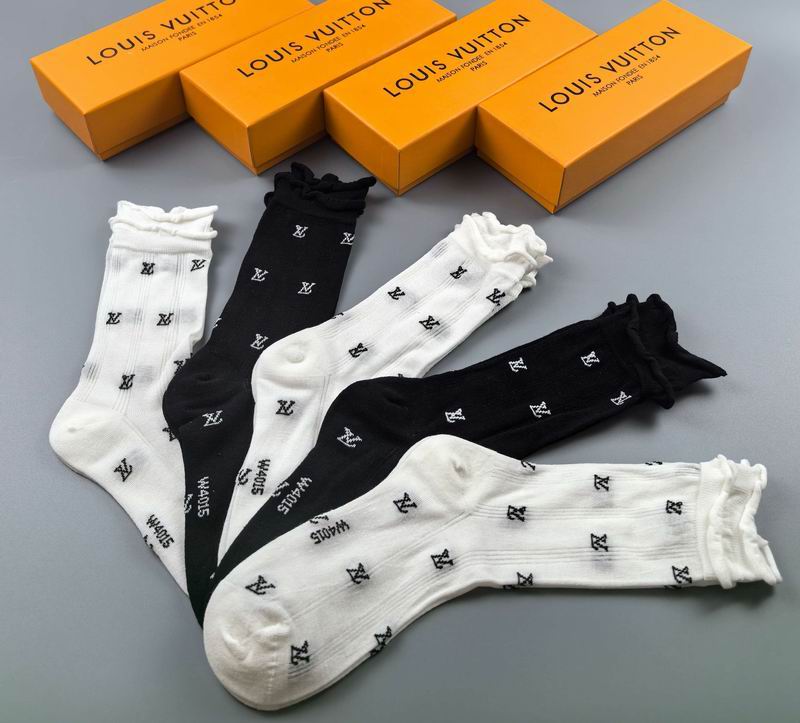 LV socks (22)