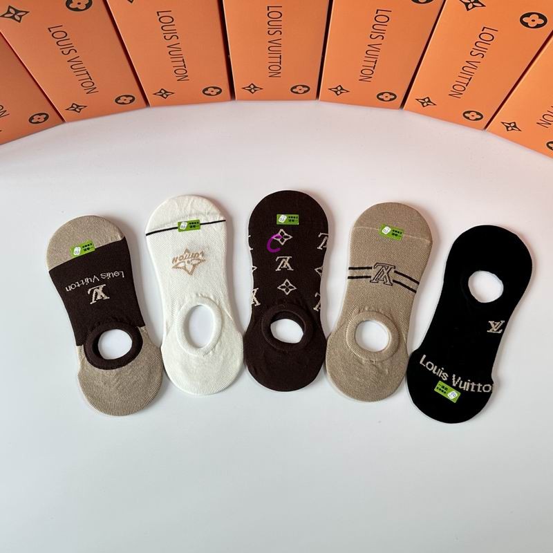 LV socks (4)