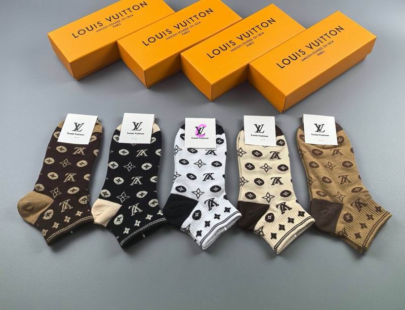 LV socks (6)