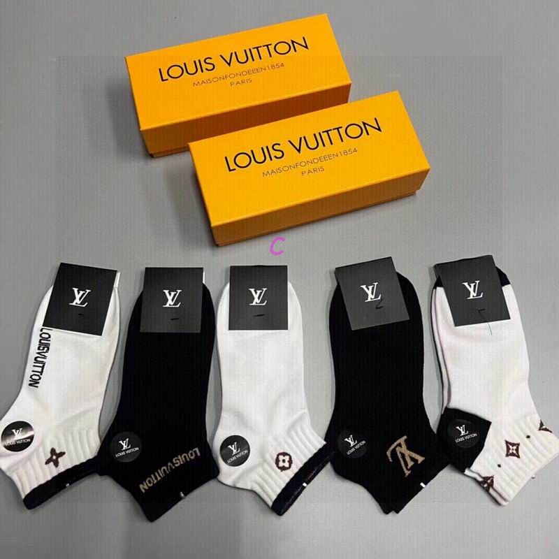 LV socks (7)