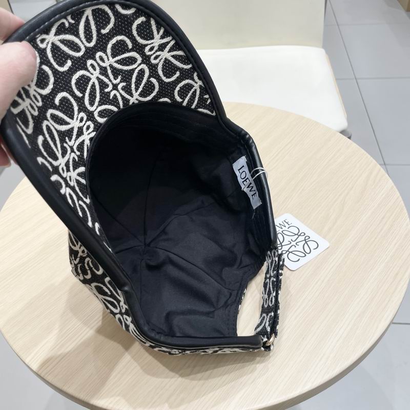 Loewe cap (1)