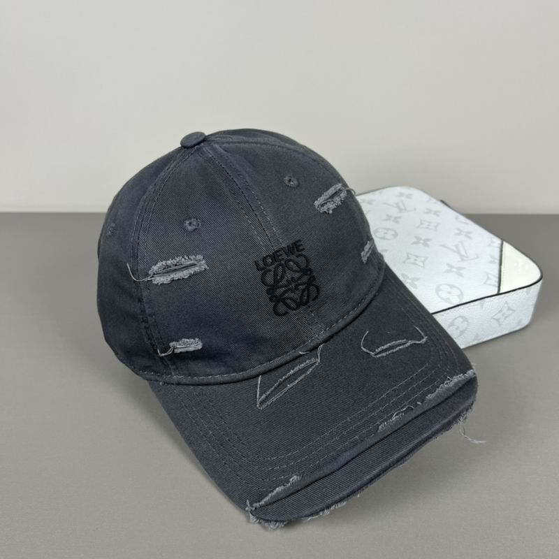 Loewe cap dx (152)