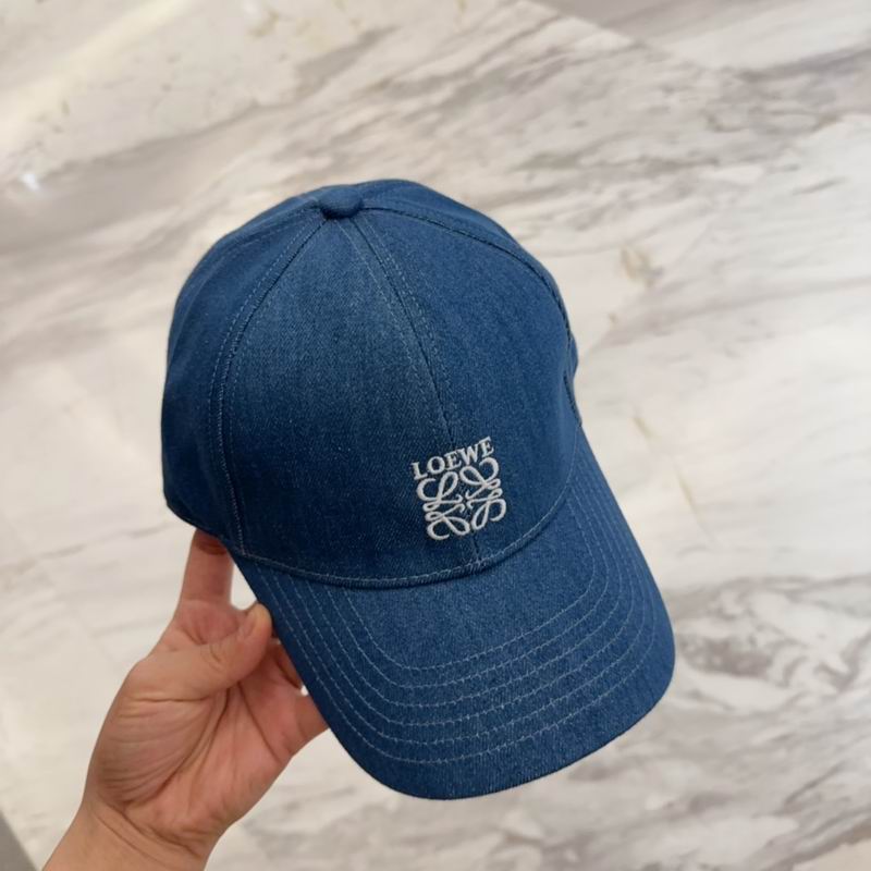 Loewe cap dx (41)