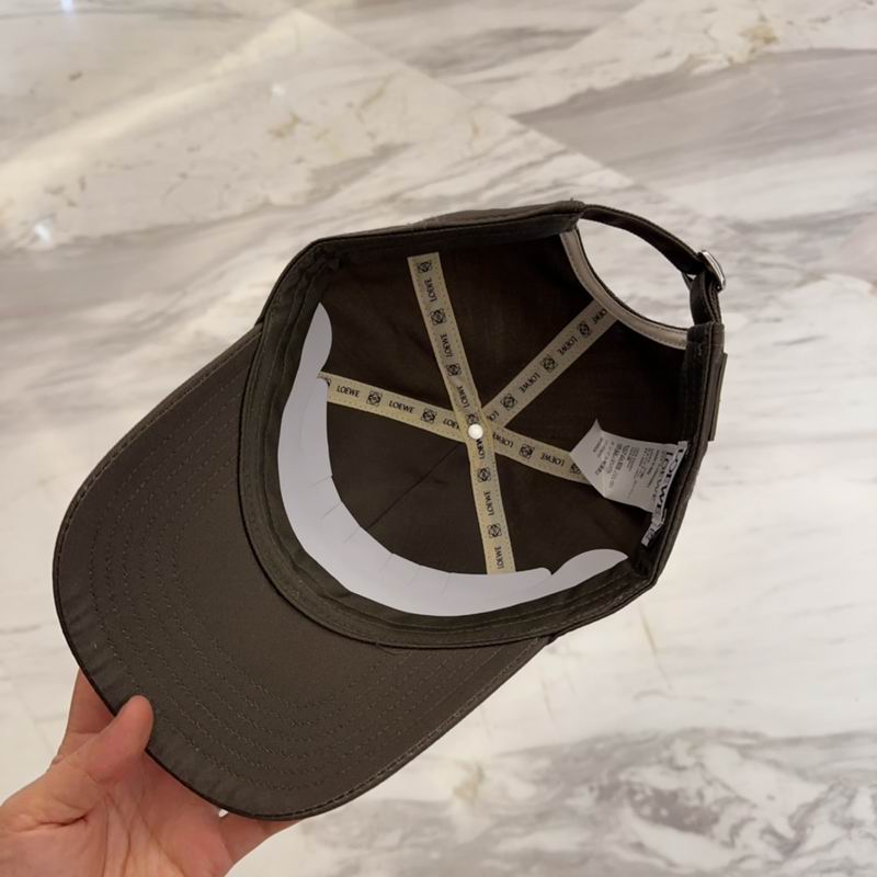Loewe cap dx (57)
