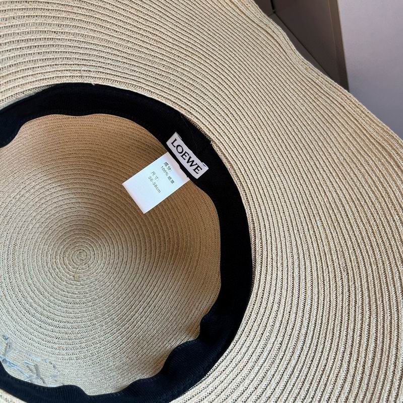 Loewe top hat dx (1)