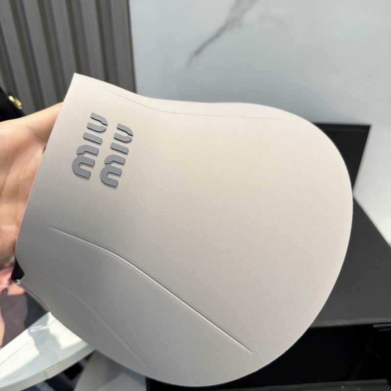 Miumiu Visor dx (59)