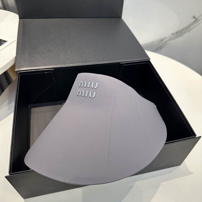 Miumiu Visor dx (62)